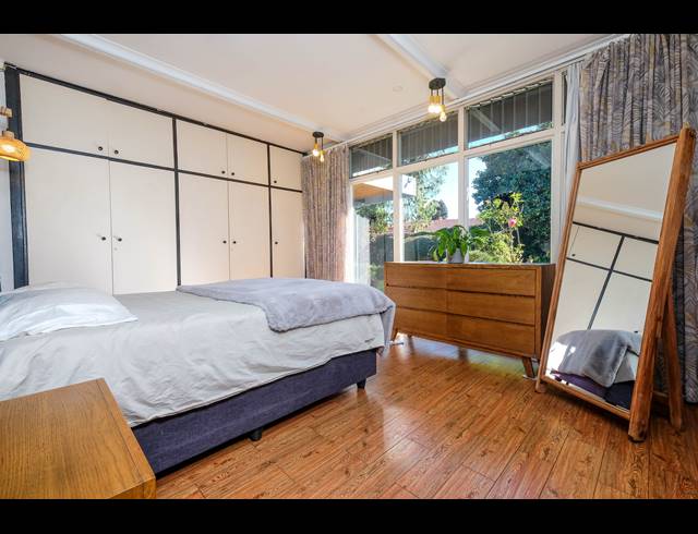 5 BEDROOM HOUSE TO LET IN WENDYWOOD